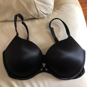 Victoria’s Secret very sexy push up bra 34DDD
